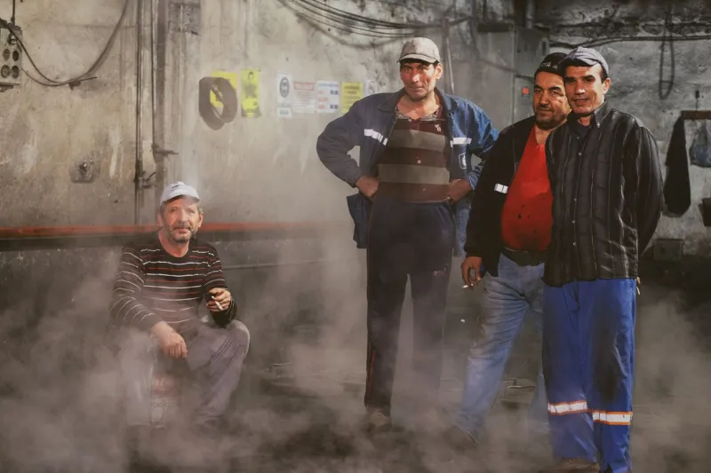 Teljes foglalkoztatás felé: a magyar bérek és munkahelyek valósága számokban és emberi sorsokban